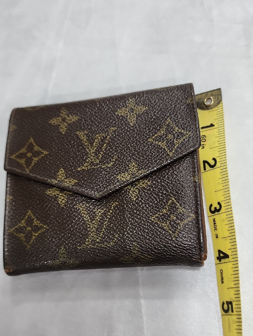 Authentic Vintage Louis Vuitton Monogram Elise Compact Wallet